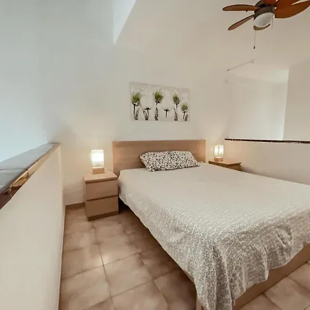 Duplex In Castle Harbour, Heated Pool, Ocean View Lc517